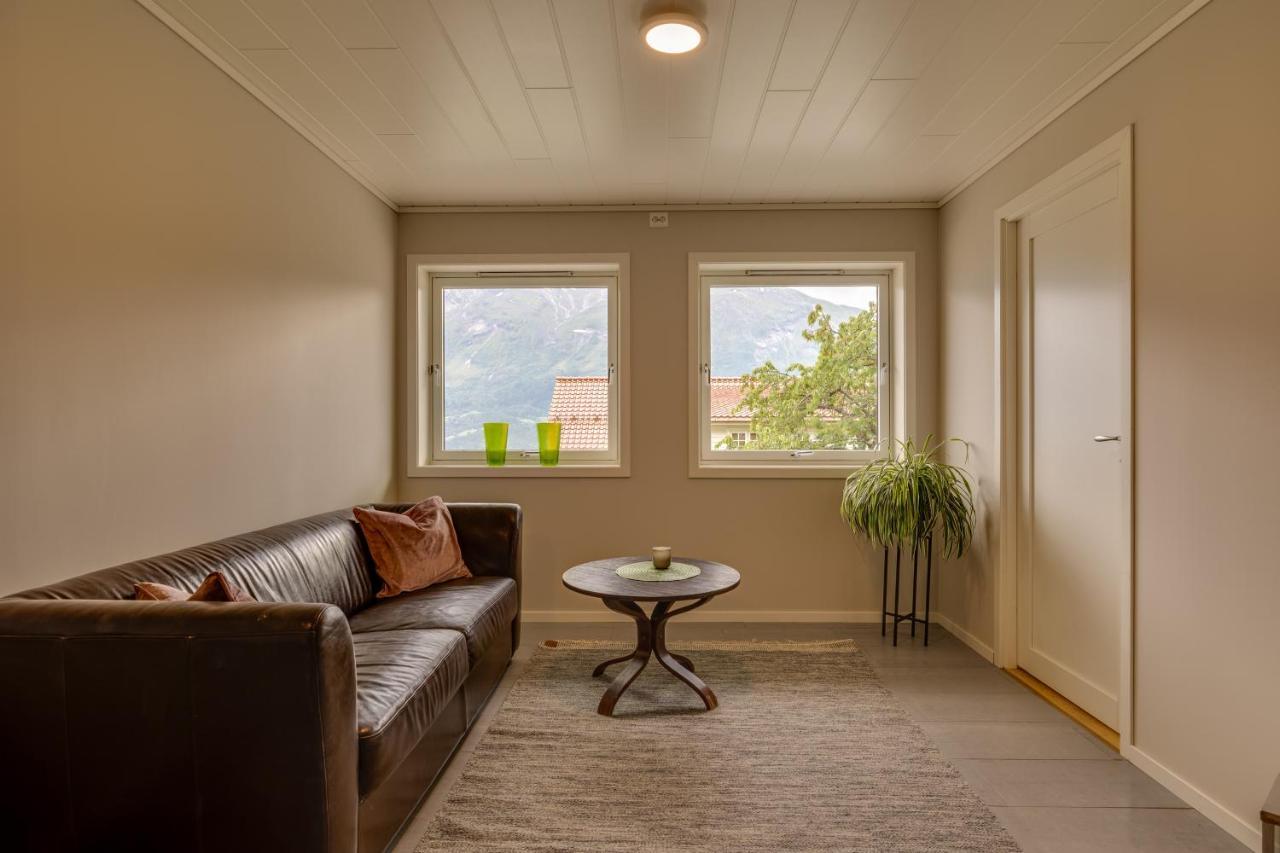 Flotunet - Jornhuset * Stryn